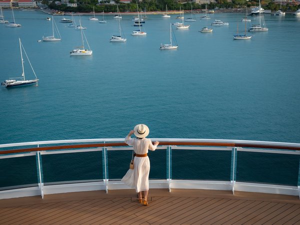 Comment la croisière sur le Ponant se distingue des autres croisières ?